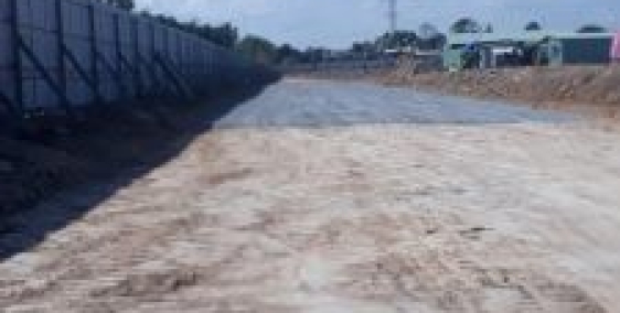 Đất có sổ hồng, ngay mặt tiền đường Lê Duẩn, thổ cư 100%, đi công chứng ngay