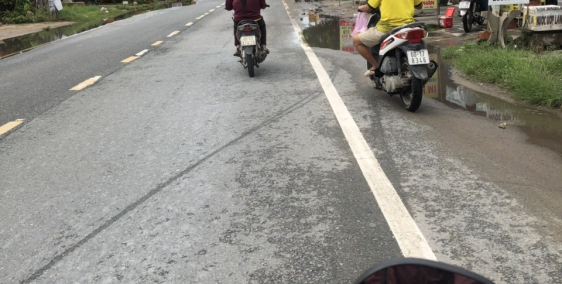 cần bán nền mặt tiền đường lý thái tổ cách phà cát lái 1km,