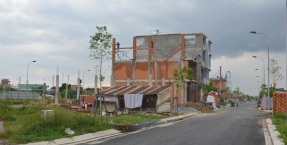 CẦN TIỀN NÊN BÁN LÔ GẦN NGUYỄN DUY TRINH, PHÚ HỮU, QUẬN 9.