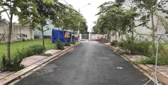 Bán gấp lô đất của chú 5 đường NGUYỄN XIỂN giá rẻ 1.5 tỷ, đối diện VINHOMES Q9