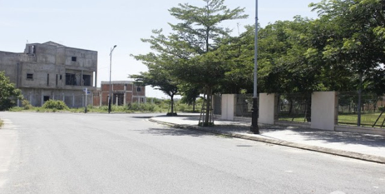 Cần bán gấp lô đất đường Tô Ngọc Vân , sổ hồng riêng , xây tự do