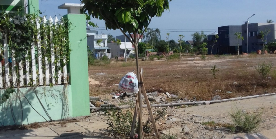 Đường nhựa 11m, dt 91.5m2, hạ tầng hoàn thiện