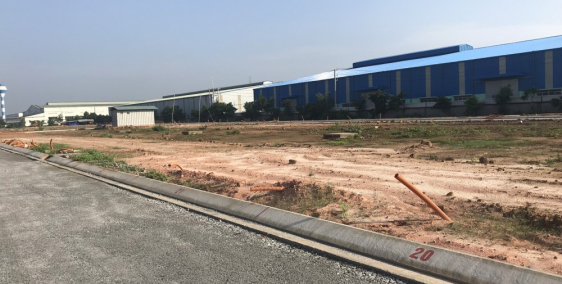 CẦN TIỀN BÁN GẤP LÔ ĐẤT 60M2  NGAY TRUNG TÂM THỊ XÃ