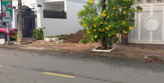 Cần bán gấp lô đất mặt tiền đường Thủ Khoa Huân . Thổ  Cư 100%