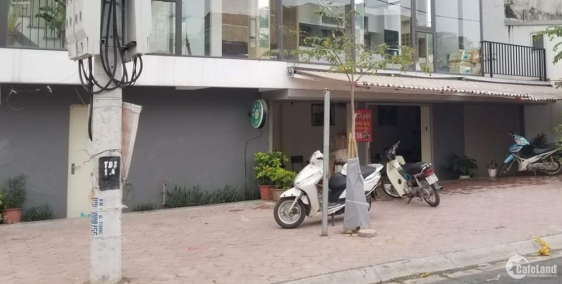 nhà HOÀNG HOA THÁM 40m2 MT:12m 15tr/tháng