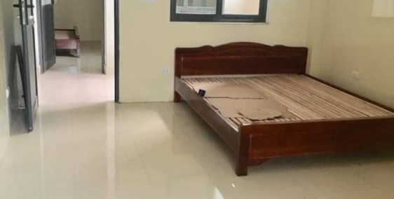 Cho thuê nhà phố Trần Vỹ làm VP, NHÀ NGHỈ,CHDV..giá 25tr