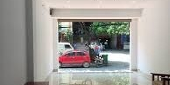 cho thuê nhà đê la thành S:70m2x7t làm spa,phòng khám,cty vp,shop,,,