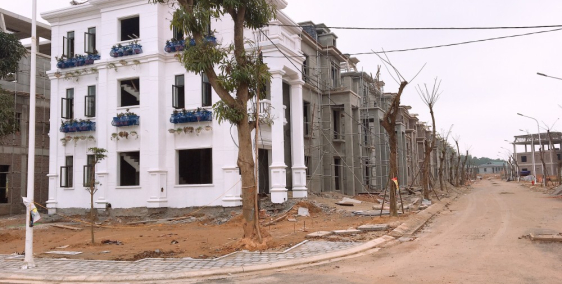 Bán căn biệt thự 216m2 view hồ điều hòa cuối cùng DA VCI ck lên tới 100 triệu