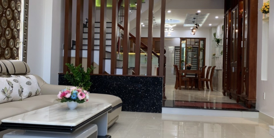 Cho thuê khách sạn 3 sao 12 tầng 52 phòng võ nguyên giáp