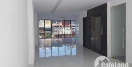 CHo thuê mặt tiền Phó Đức Chính, 25m, mặt tiền 6m,  15tr/th