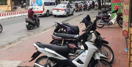 sang nhượng quán cơm tại Trần Quốc Hoàn 200tr, 23tr/100m2