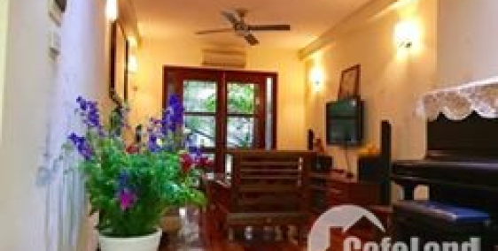 Cho thuê nhà phố Yên Lãng, Đống Đa,dt 50m2 ,5 tầng ,MT 3.6m ,giá 25tr/tháng