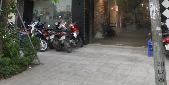 Nhà mặt phố cho thuê ở Láng 50m2, 1 tầng,MT 4m, 25tr/tháng