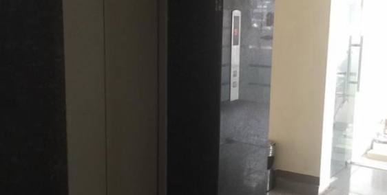 Cho thuê mặt tiền Phố Huế, 230m x7 tầng, 20.000dola, ~ 460tr/vnd/th