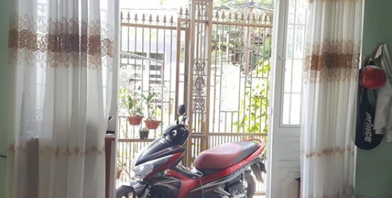 Cho thuê nhà 2 tầng mặt tiền đường Hồ Biểu Chánh, giá thuê: 15 triệu/thán