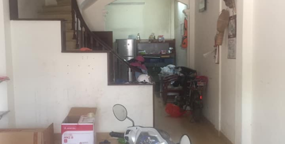 Cho thuê nhà 4 tầng Lĩnh Nam làm vp, CHDV, tóc, ăn vặt.. 15tr/th