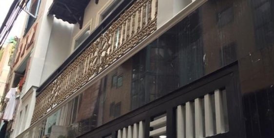 Cho thuê MT Nam Kỳ Khởi Nghĩa, Q. 3, DT: 28x38m, trệt, lầu, giá: 320 triệu/tháng