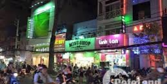 Cho thuê nhà MT đường 79, P Tân quy, 120m2, 38tr/tháng.