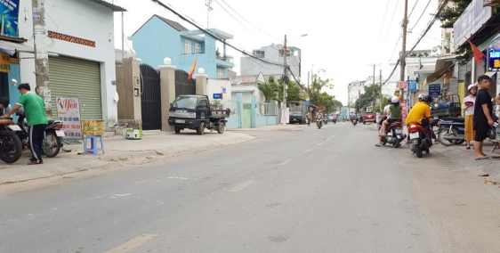 Cho thuê nhà MT Kinh Doanh – ngay góc Làng Tăng Phú – Lê Văn Việt,