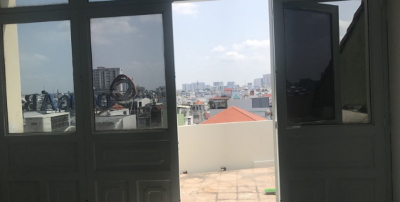 Cho thuê nhà nguyên căn CM Tháng 8, Q.Tân Bình. S:4, 2 x 22m. MT 8m