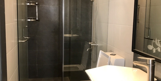 Chính chủ cho thuê Mt Nhất Chi Mai, P13, TB, 4x28m, 6 Tầng, Giá 45tr/tháng.