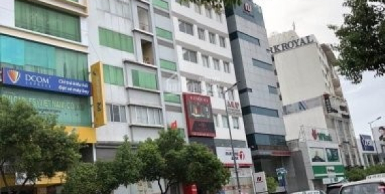 Chính chủ cho thuê nguyên căn MT Xuân Hồng, TB. DTSD 450m2, thang máy. Giá 70tr