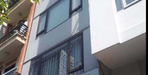 * cho thuê nhà Nguyễn Tuân, Thanh Xuân, dt 55m2, mt 5m, 5 tầng, 30tr/tháng