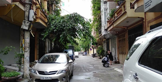 Cho thuê nhà phân lô Khuất Duy Tiến, 65m2 x 4 tầng, 1 tum, MT 4,3m đường trước n