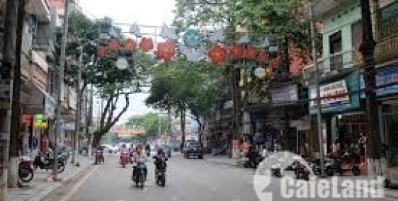 CHO THUÊ MẶT TIỀN ĐƯỜNG NGÔ QUYÊN KINH DOANH, 40M2 GIÁ 11 TRIỆU. LH: 0986797222