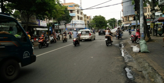 Cho thuê nhà mặt tiền 1 trệt 2 lầu ngay ngã tư , Vũng Tàu