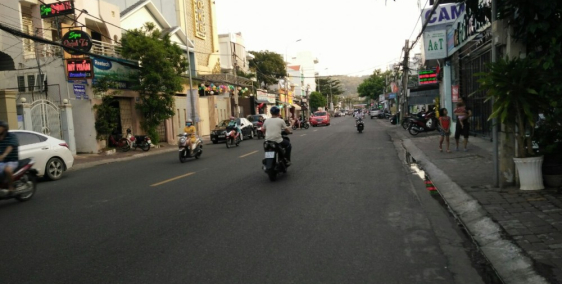 Cho thuê mặt tiền trương công định Diện tích 500m2, 12.4x40m