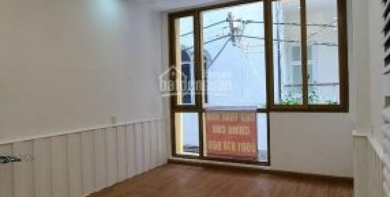 Cho thuê nhà Duy Tân Q.Cầu Giấy làm văn phòng, 15tr/tháng.