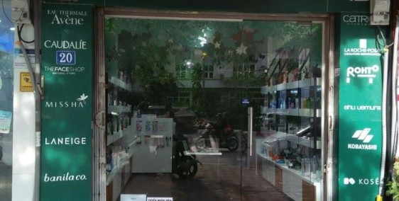 Sang nhượng cửa hàng Mỹ Phẩm tại phố Nguyễn Phong Sắc đang kinh doanh giá 80 tri