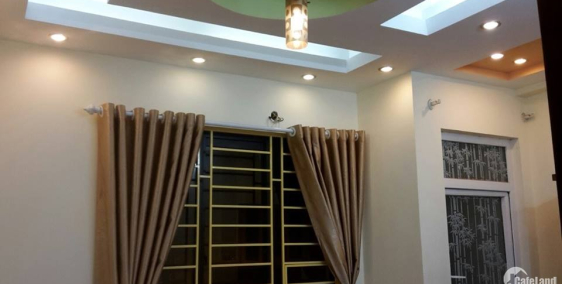 Cho thuê nhà Võ Chí Công, Tây Hồ phù hơp hộ gia đình làm văn phòng.