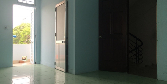 Văn phòng chính chủ 60m2 mặt tiền Khánh Hội, Q.4 Giá rẻ.