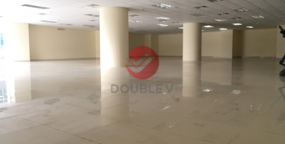 Văn phòng cho thuê quận 5 dt 545m2 MT Nguyễn Trãi giá 307tr