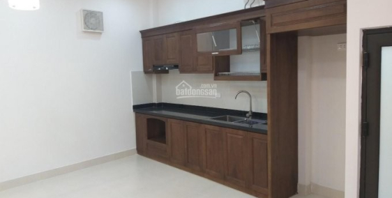 Bán gấp căn hộ tập thể Khương Thượng 2 tỷ, 60m2, NT cơ bản