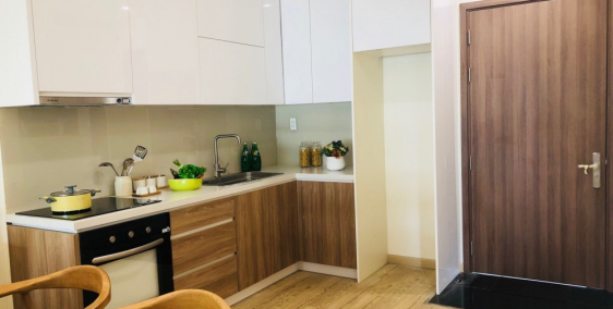 Cần bán căn hộ Akari 56m2 mặt tiền Võ Văn Kiệt, 2 PN, LH: 0938501119.