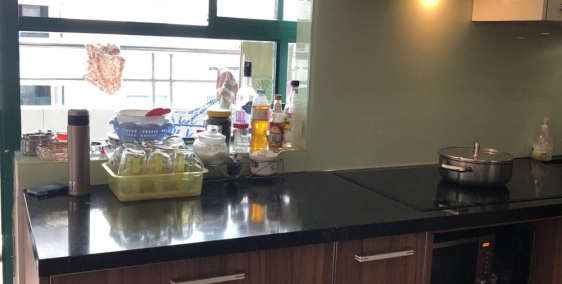 Cần bán căn hộ chung cư tòa nhà 17T8 KDT Trung Hòa Nhân Chính 28tr/m2