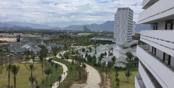 Bán 1 biệt thự 3 ngủ + 1 căn hộ biển Bãi Dài, 29 tỷ cả VAT, giá có fix