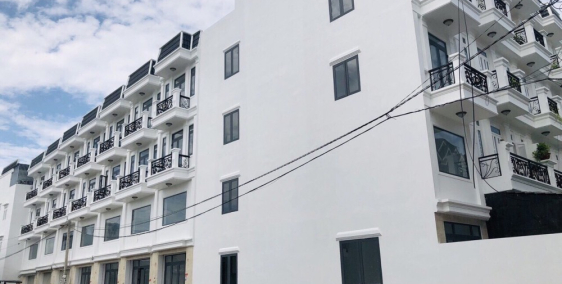 Nhà Đẹp Sổ Riêng Q12. 1 Trệt 1 Lửng 2 Lầu, Hỗ Trợ Vay 70%.