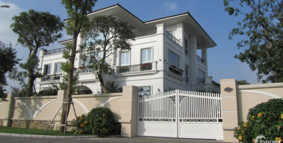 Bán nhà phố kiểu mẫu Châu Âu trên trục Võ Nguyên Giáp giá rẻ, sổ riêng