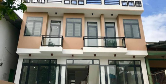 nhà phố cao cấp nằm ngay trung tâm mỹ phước 1 xoay quanh các cụm KCN