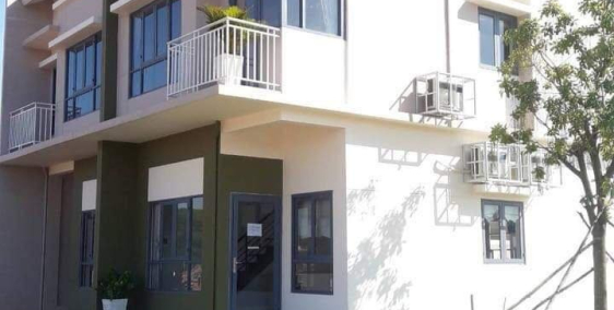 Bán nhà phố mặt tiền kinh doanh Oasis Khu chuyên gia Mỹ Phước Bến Cát, liên hệ: