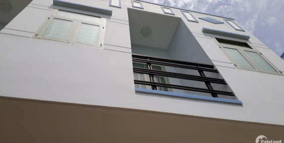 Cần bán gấp nhà 1 trệt 1 lầu, nhà hoàn thiện, điện nước đầy đủ