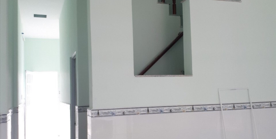 Cần bán nhà gấp, giá 900tr, shr, bao sang tên công chứng