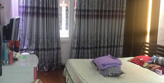 Cần bán gấp nhà phố Bồ Đề Long Biên, 32m2, giá 2.95 tỷ