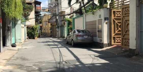 Bán nhà HXH 6m đường CMT8. Quận 3. DT:4x16m, giá 10.3 tỷ