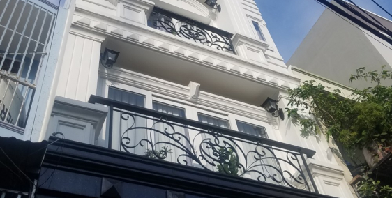 TÌM ĐÂU RA CĂN NHÀ 52M2  CÓ HẺM XE HƠI ĐẬU TẬN CỬA GIÁ YÊU THƯƠNG 5.4 TỶ