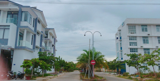 MUA NHÀ PHỐ 3 TẦNG DỰ ÁN GALAXY CENTER - NHẬN XE MERSEDEC 0932458700 XUÂN